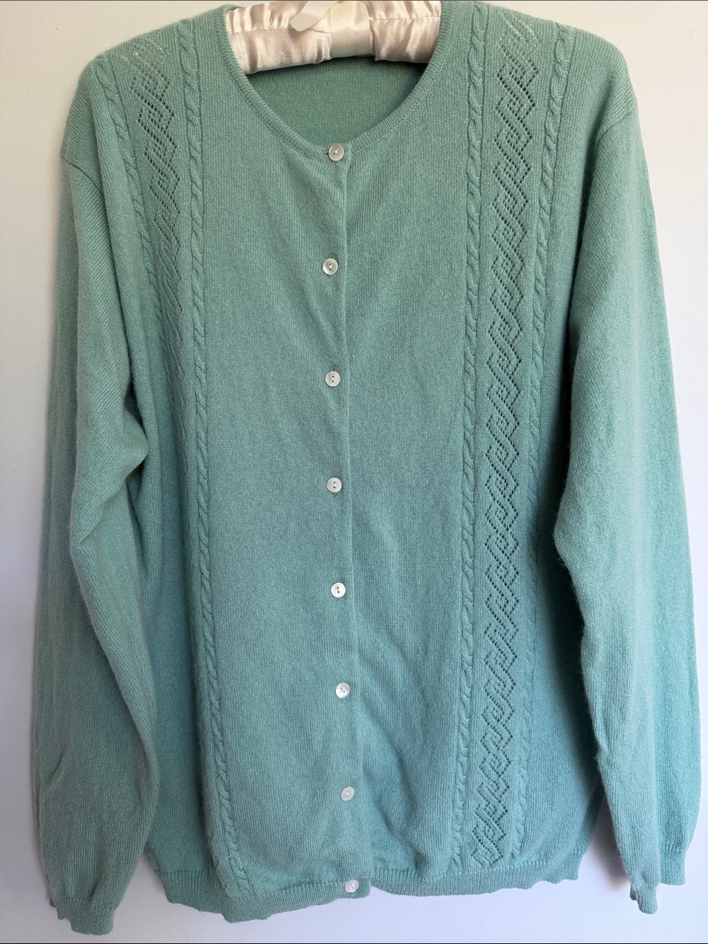 Lord & Taylor Cashmere Crewneck Cardigan light Green (light mint)